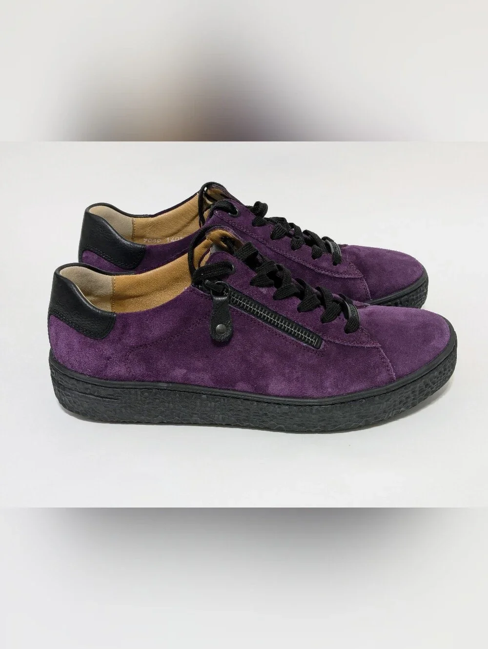 HARTJES Phil Women's Size 9 US LNC Suede Purple Walking Sneakers Comfort Shoes